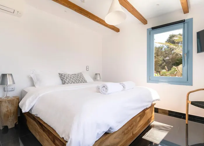 Delta - Mg Mykonos Ornos (Mykonos)